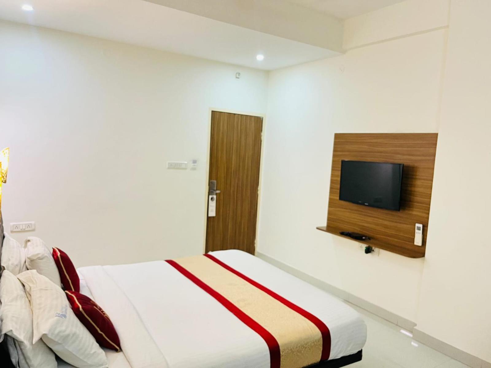 Hotel Grand Bee העיר בנגלור מראה חיצוני תמונה