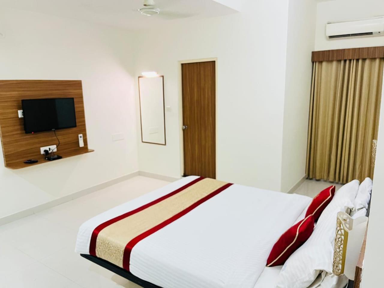 Hotel Grand Bee העיר בנגלור מראה חיצוני תמונה